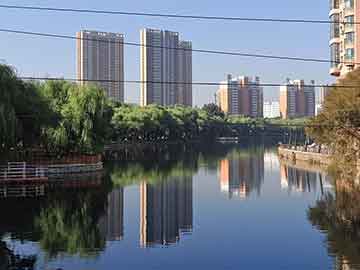 东莞市人工智能大模型中心正式开服，系全国首个制造领域的城市级大模型中心|界面新闻 · 快讯